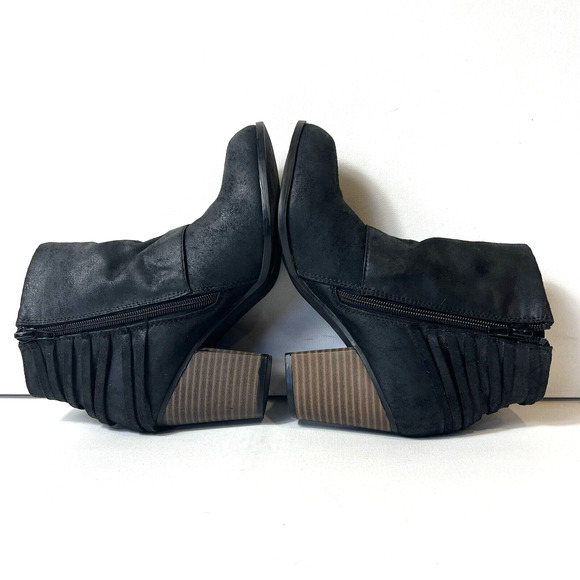 Fergalicious Womens Sz 6M Bootie Ankle Zip Boots Black Faux Leather Heel Comfort - Picture 6 of 12